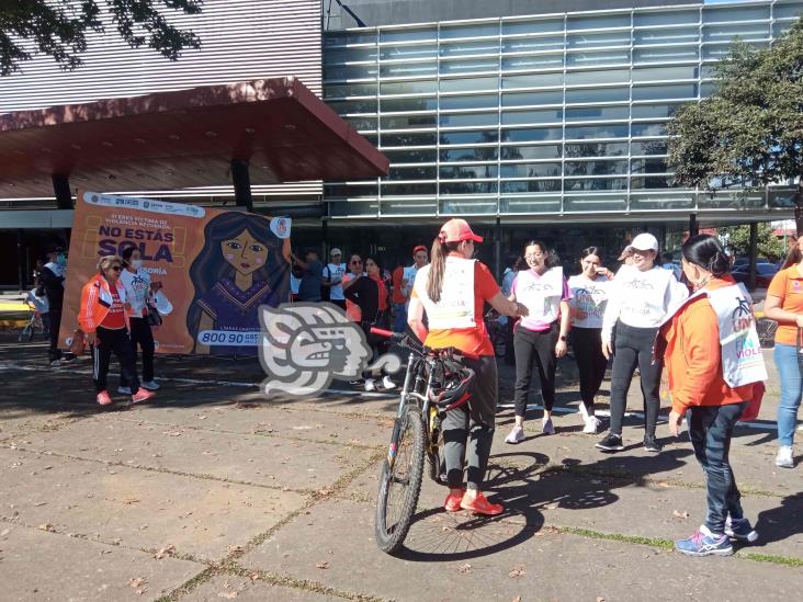 Con Rodada Naranja, cierran 16 días de activismo contra la violencia hacia las mujeres en Xalapa (+Video)