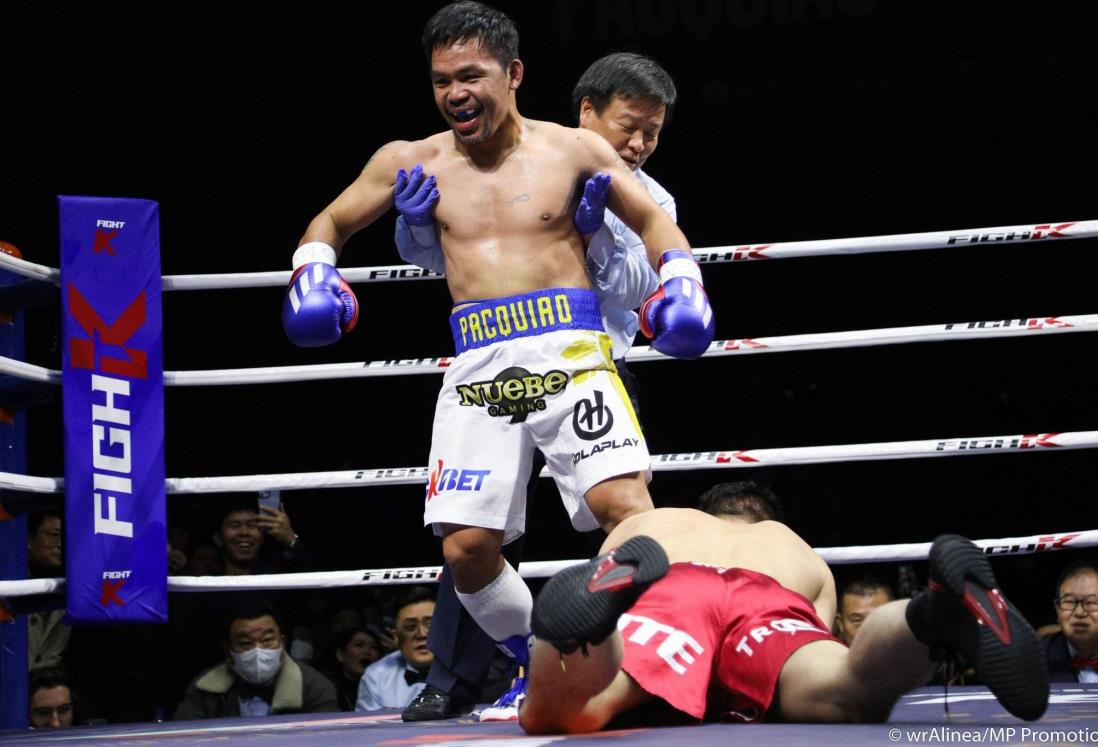 Se impone Manny Pacquiao en pelea de exhibición