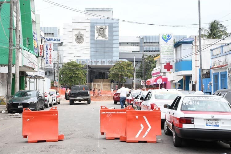 Obra del Ayuntamiento de Veracruz causa problemas al comercio