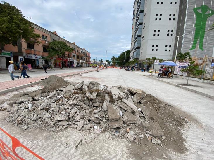 Obra del Ayuntamiento de Veracruz causa problemas al comercio