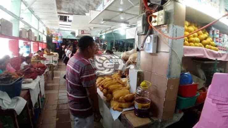 Urge revisar instalaciones eléctricas en mercados de Coatza