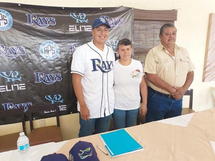 Tendrá  Josué Juárez aventura con Mantarrayas de Tampa