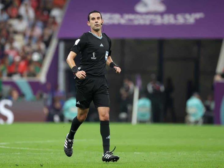 César Ramos, elegido para pitar semifinal en Qatar 2022