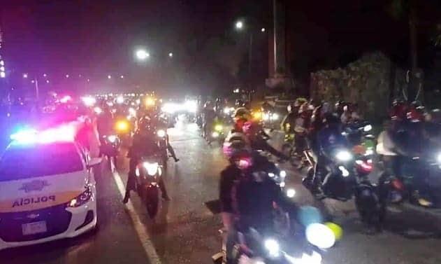 Derrapa pareja de peregrinos sobre carretera federal Orizaba-Tehuacán