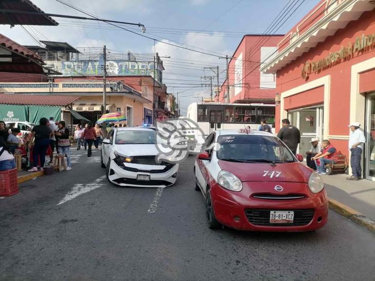 Fuerte movilización por choque en crucero 1x1 del centro de Orizaba