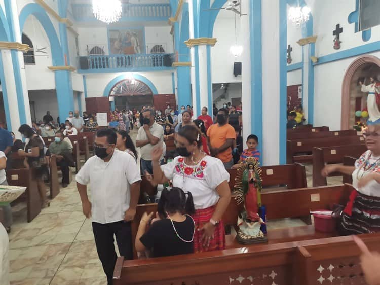 Virgen de Guadalupe es festejada por cientos de personas en Nanchital (+Video)