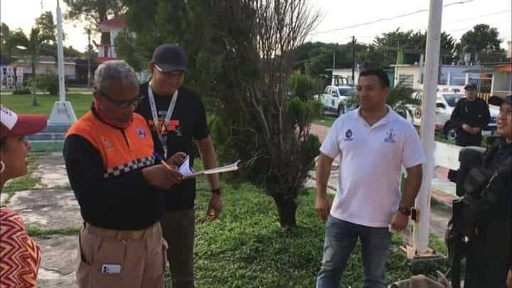 Pide agente municipal de Antón Lizardo que la dejen trabajar