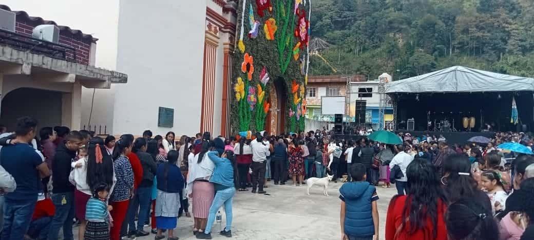 Lamenta obispo de Orizaba que familias estén separadas por migración