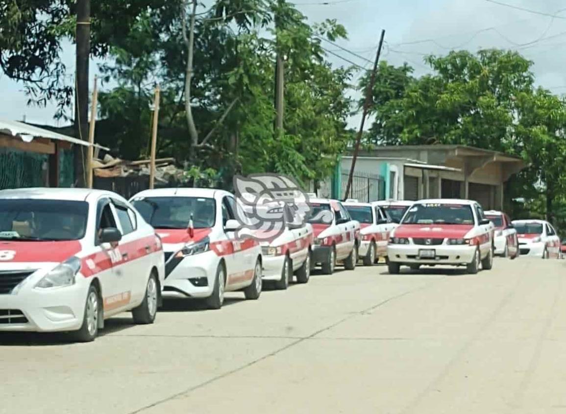 Taxistas de Cuichapa anhelan un cierre de año con trabajo