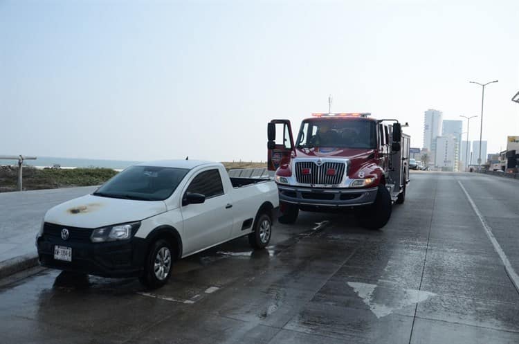 Conato de incendio en camioneta provoca movilización en Boca del Río (+Video)