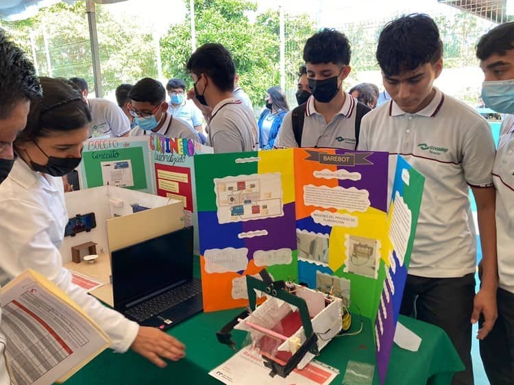 Alumnos del Conalep presentan proyectos para cuidar el medio ambiente y mejorar la salud