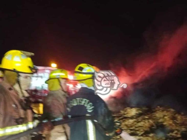 Se incendia tráiler sobre la autopista Orizaba-Córdoba (+Video)