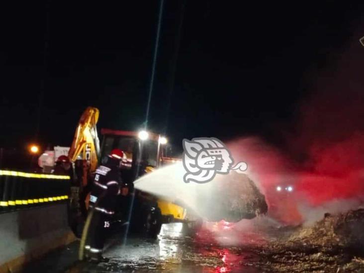 Se incendia tráiler sobre la autopista Orizaba-Córdoba (+Video)