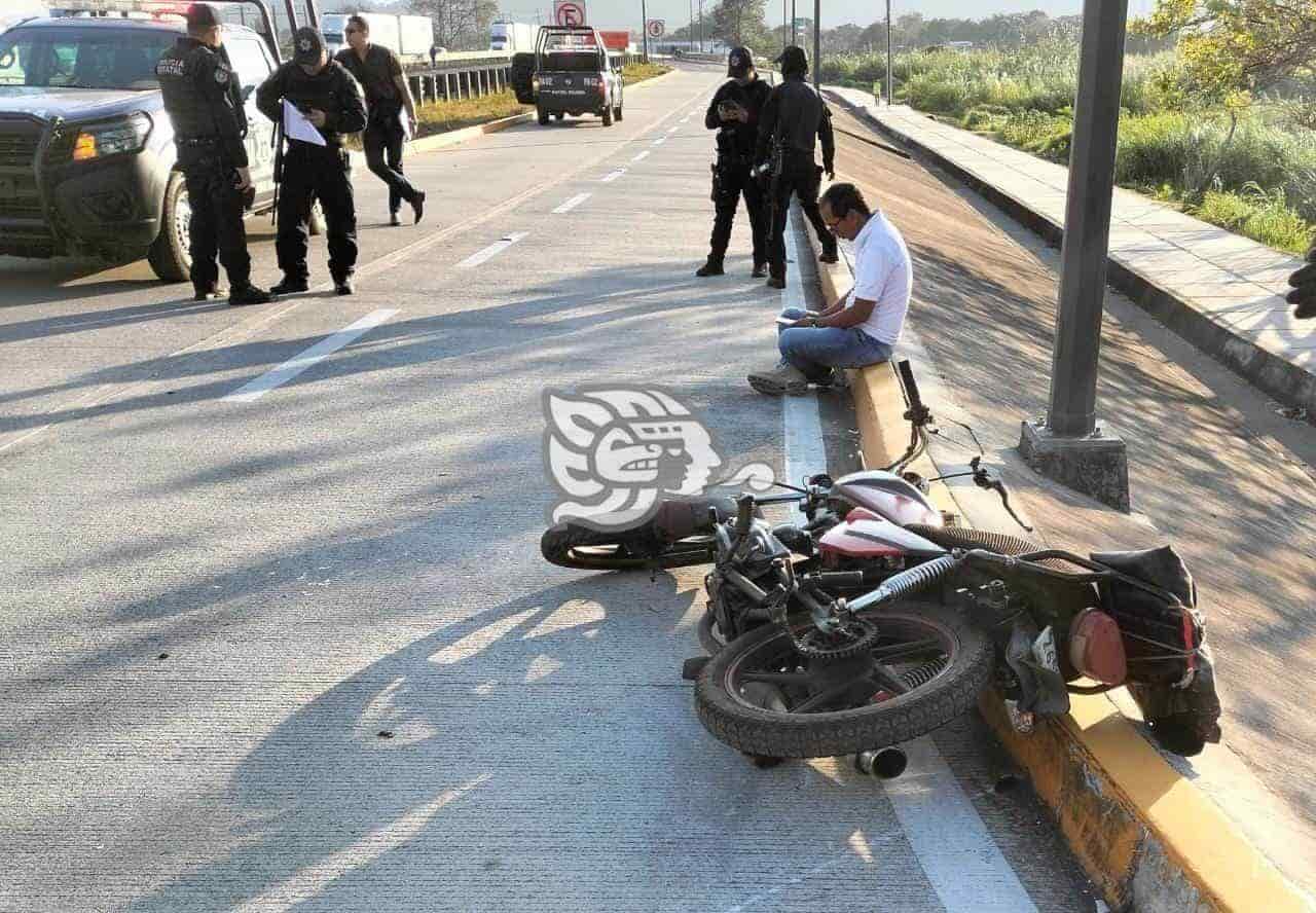 Pierde la vida motociclista a un costado de la autopista Puebla-Córdoba