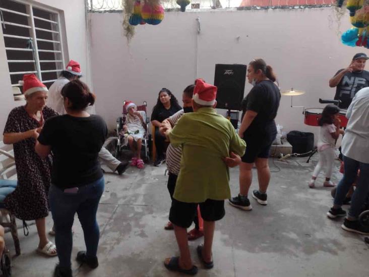 Celebran posada a abuelitos del asilo “Canitas Felices”, en Veracruz (+Video)