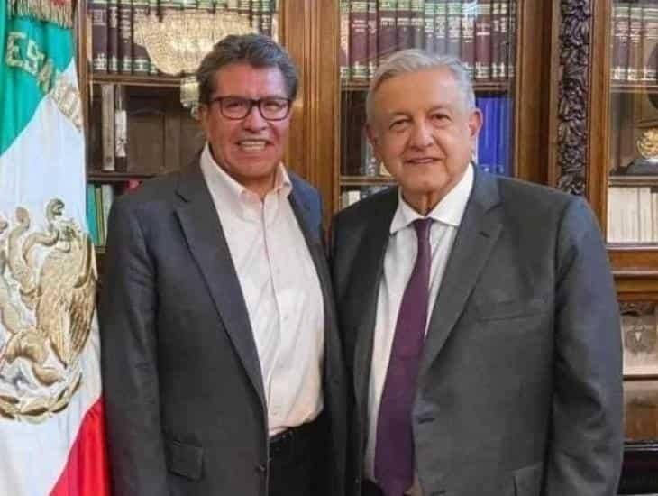 AMLO noquea a Monreal