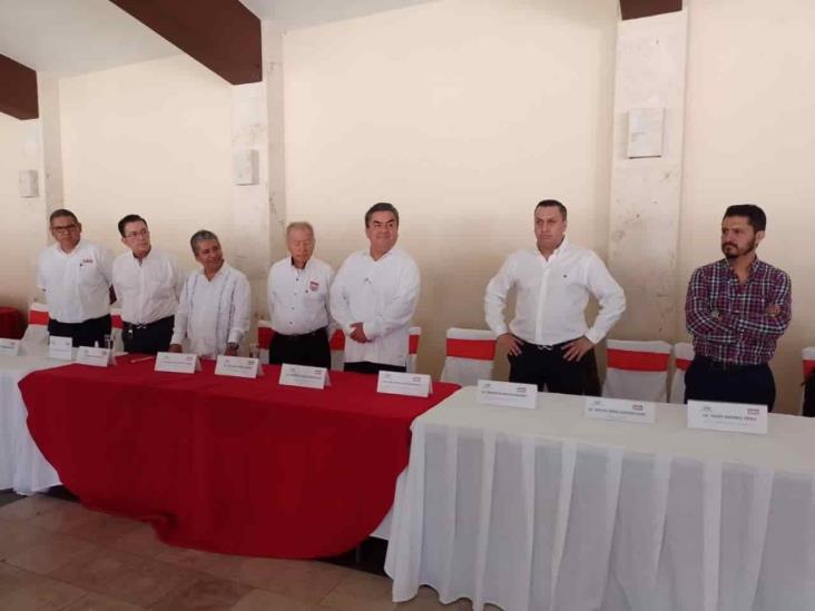 Con la presencia de representantes del SUTERM, reciben 78 familias sus escrituras en Orizaba