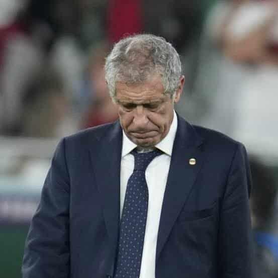 Renuncia Fernando Santos como técnico de Portugal