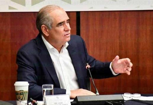 Desde el PAN, un titiritero propuso pacto con Cuitláhuac: Julen Rementería
