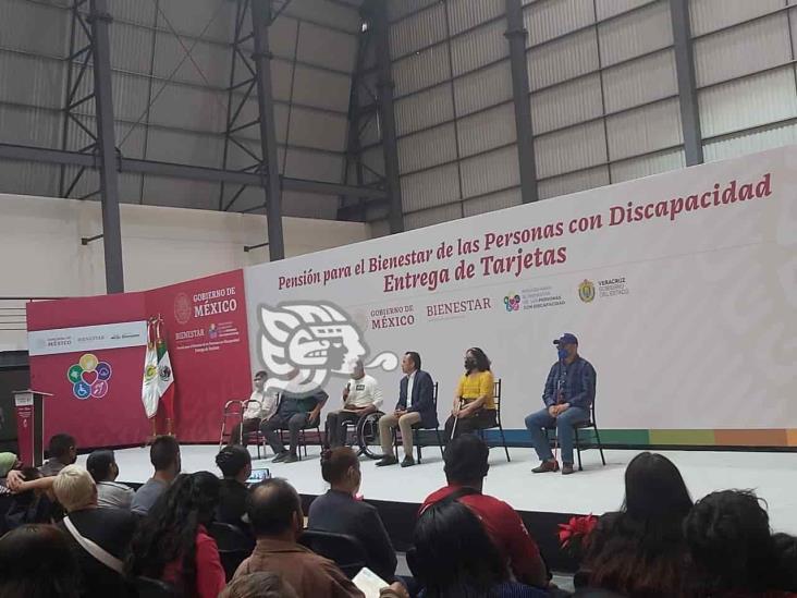 Entrega de tarjetas a adultos mayores e inscripciones, activos hasta el 20 de diciembre