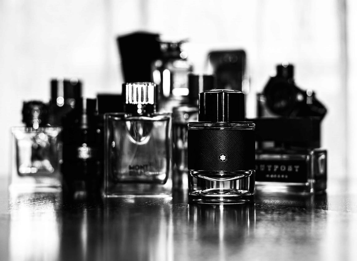 ¿Cuáles son las 5 mejores marcas de perfumes originales para mujer?