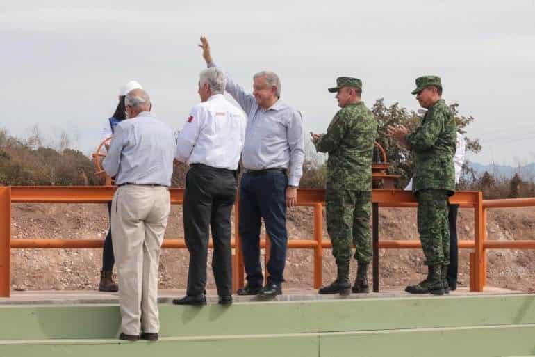 AMLO supervisa funcionamiento de primera etapa de distrito de riego en Nayarit