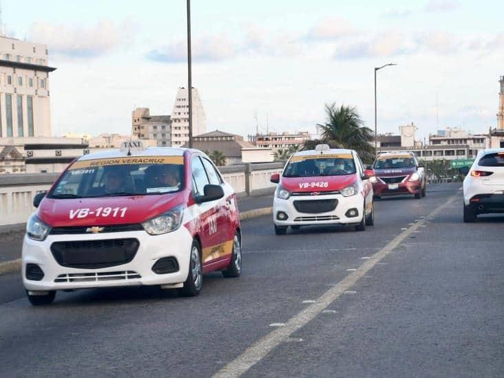 Nueva normalidad ya alcalzó a taxistas jarochos