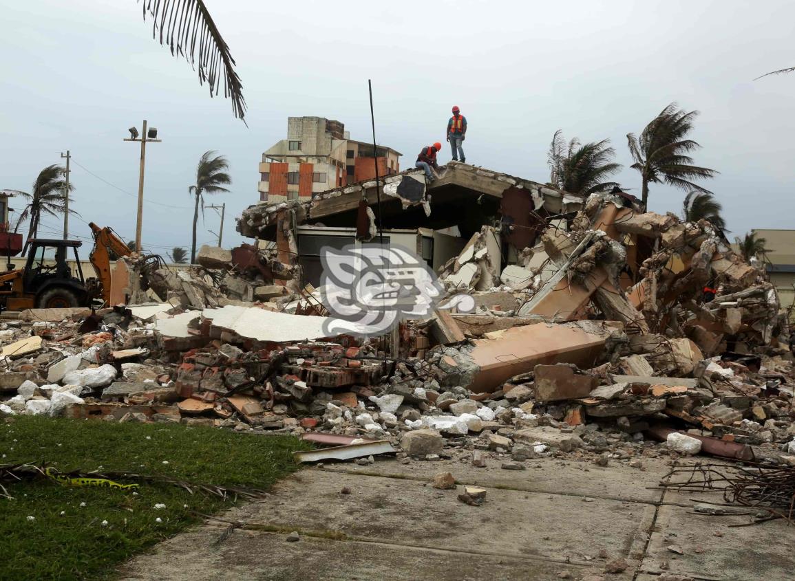 Demuelen iglesia en Coatzacoalcos; podrían reconstruirla