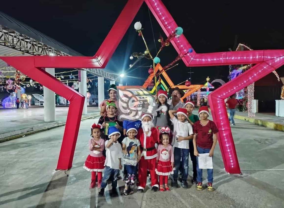 Niños recorren las calles con la “Rama” para pedir su aguinaldo