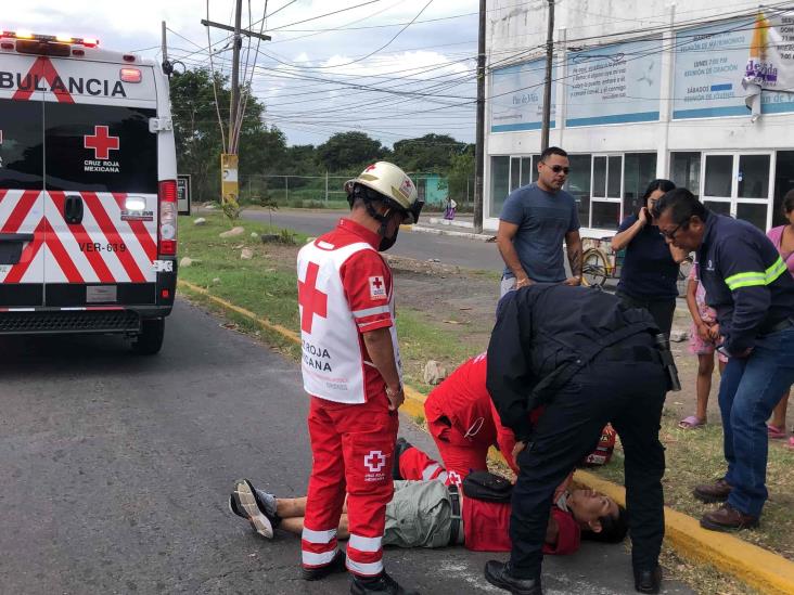 Auto de cablera arrolla a hombre en Veracruz (+Video)