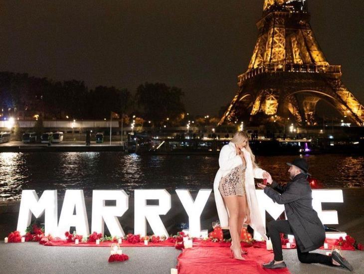 Vicente Fernández Jr. se compromete con Mariana González frente a la Torre Eiffel