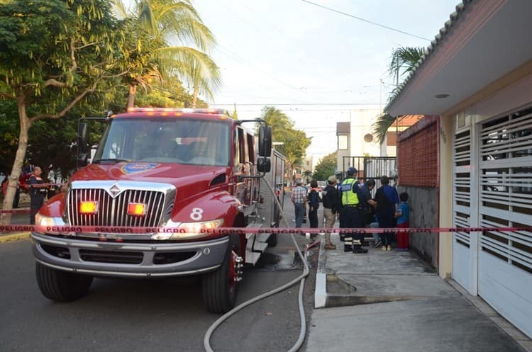 Se incendia vivienda en el fraccionamiento Hípico en Boca del Río(+Video)