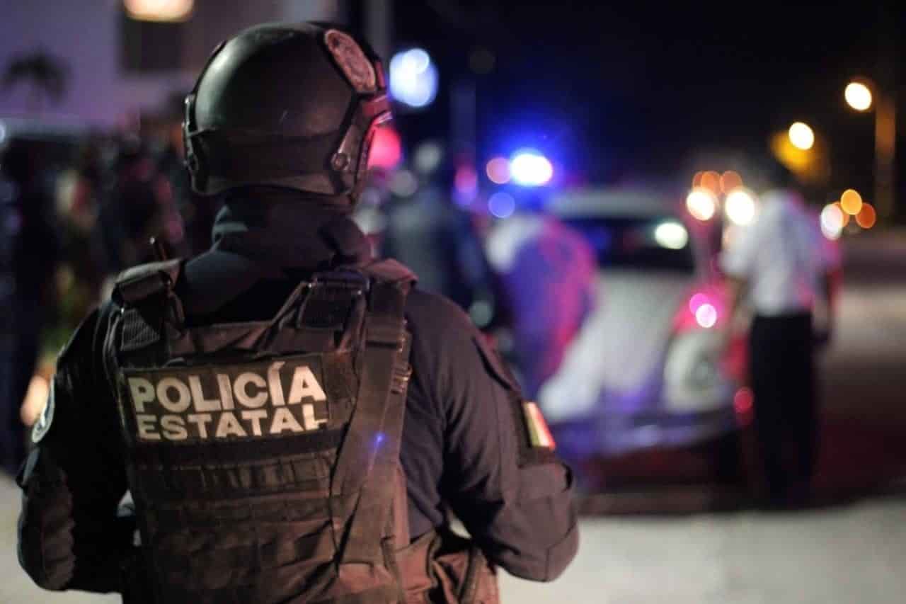 Hallan a hombre sin vida afuera de una cantina en San Andrés Tuxtla