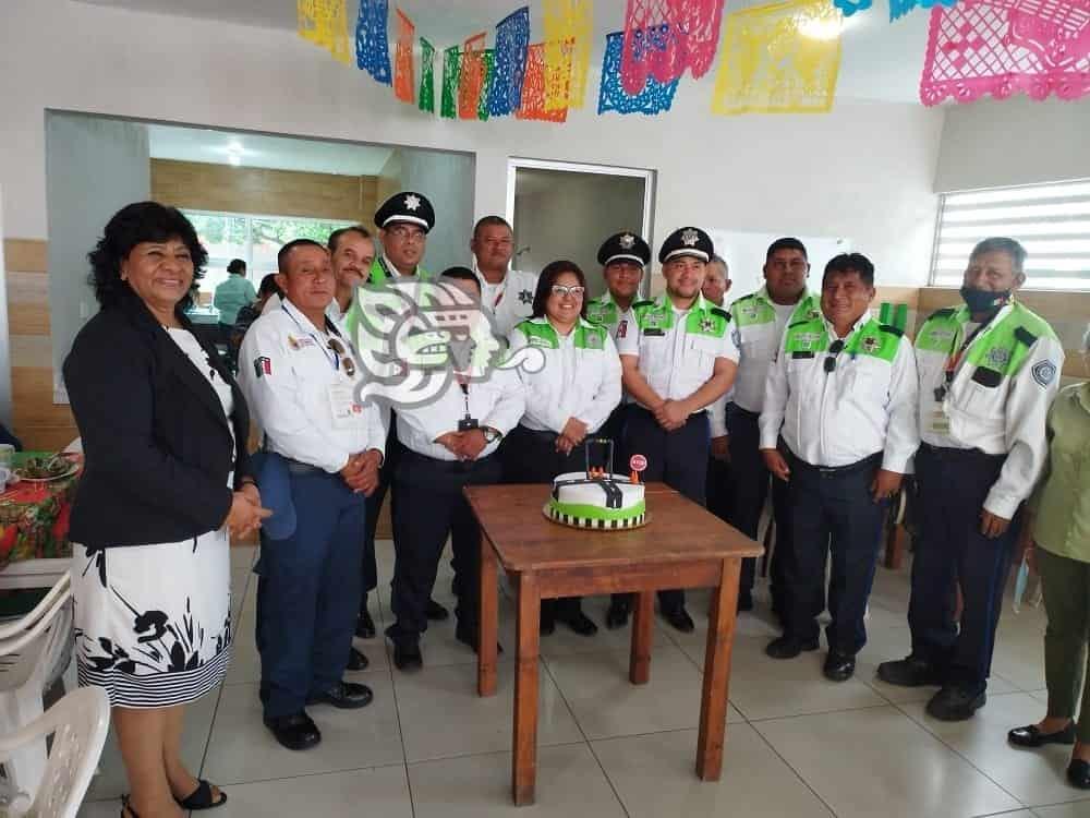 Católicos celebran a agentes de tránsito en su día