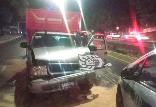 Fuerte choque entre tres vehículos en el bulevar Banderilla