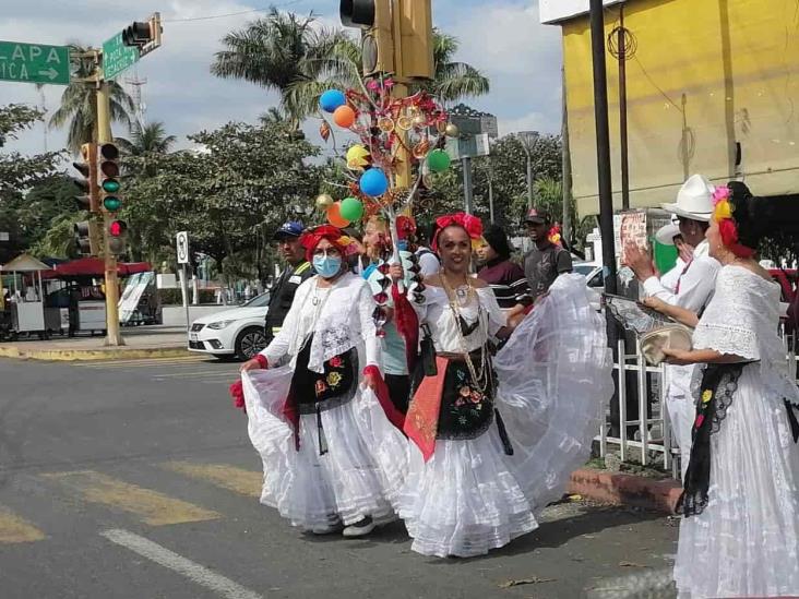 Con versos y rimas, llega la tradicional “Rama” a Cardel