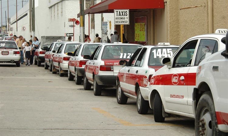 Taxistas podrían ser sancionados por aumento en sus tarifas