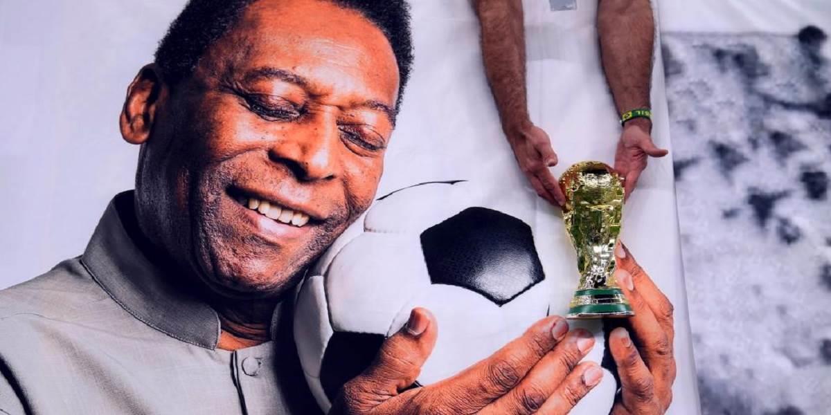 Pelé pasará la Navidad internado en el hospital de San Pablo en Brasil