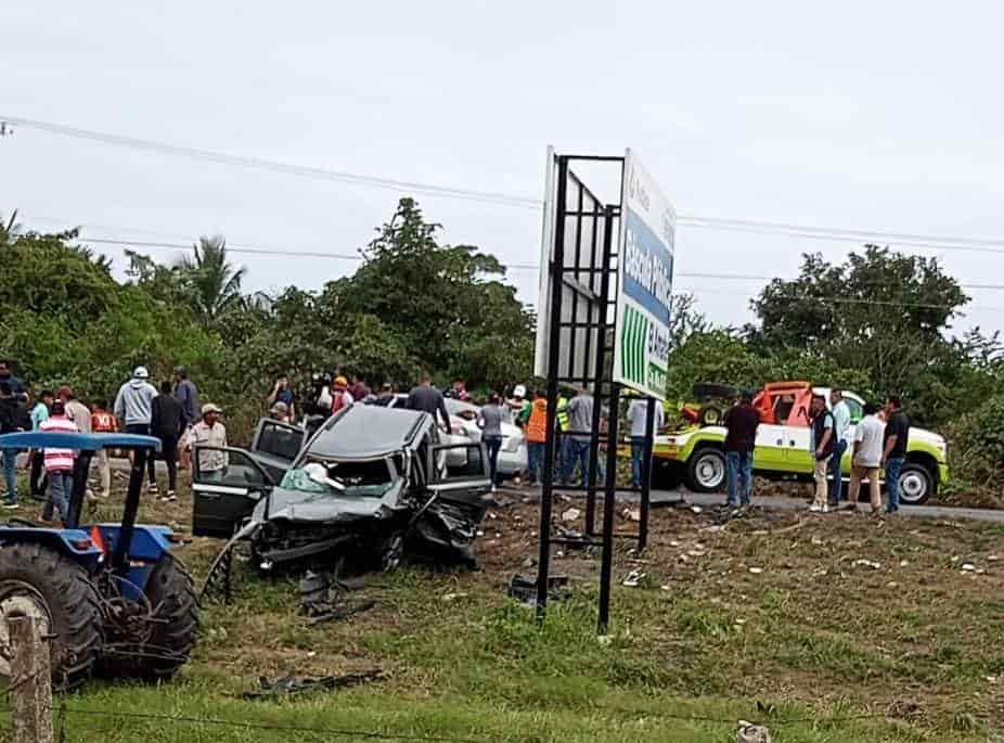 Accidente deja 8 lesionados en carretera La Tinaja - Ciudad Alemán