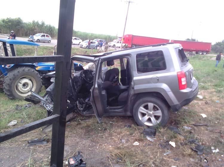 Accidente deja 8 lesionados en carretera La Tinaja - Ciudad Alemán