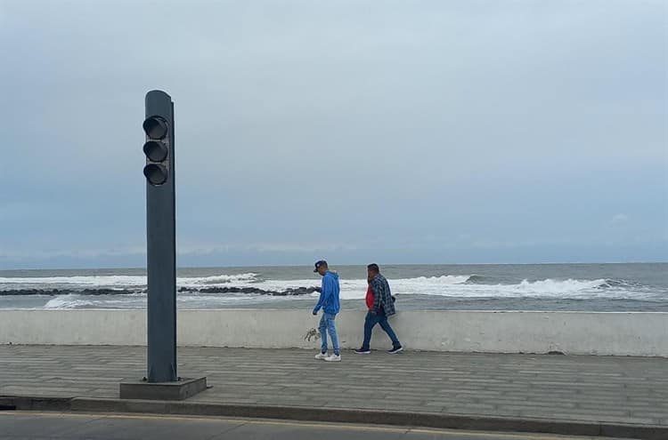 Nortazo deja daños en bulevar de Boca del Río