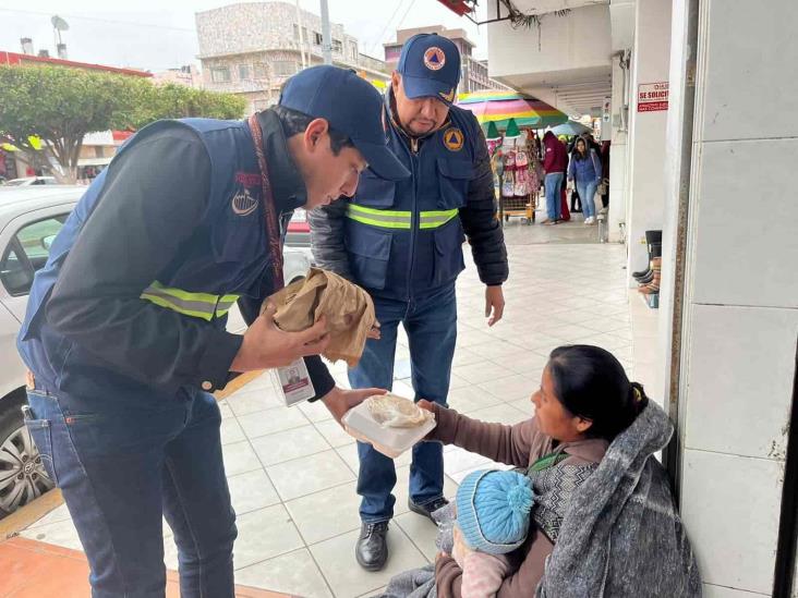 Despliegan apoyo a personas en situación de calle en norte  de Veracruz