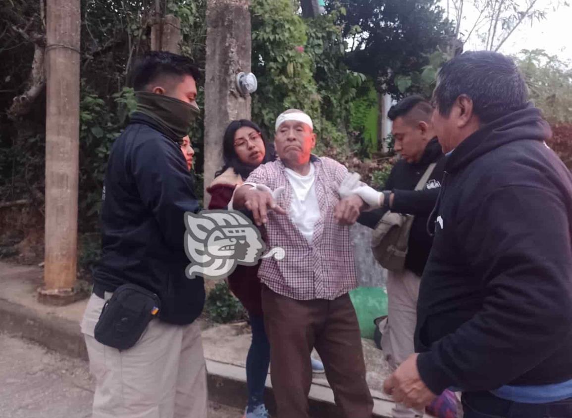 Sufre caída en barrio Tamarindo de Acayucan