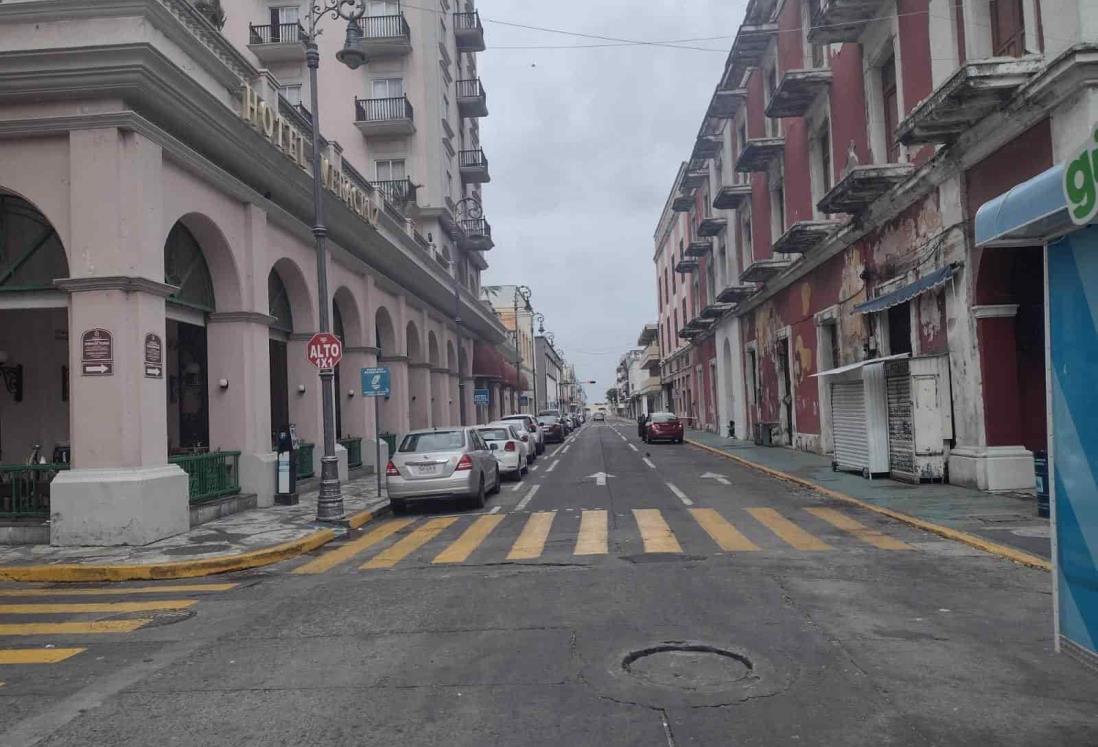 Poca afluencia de personas este domingo en el centro de Veracruz