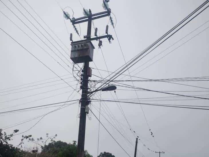 Llevan tres días sin luz en la localidad La Colonia Ejidal, municipio de Cotaxtla