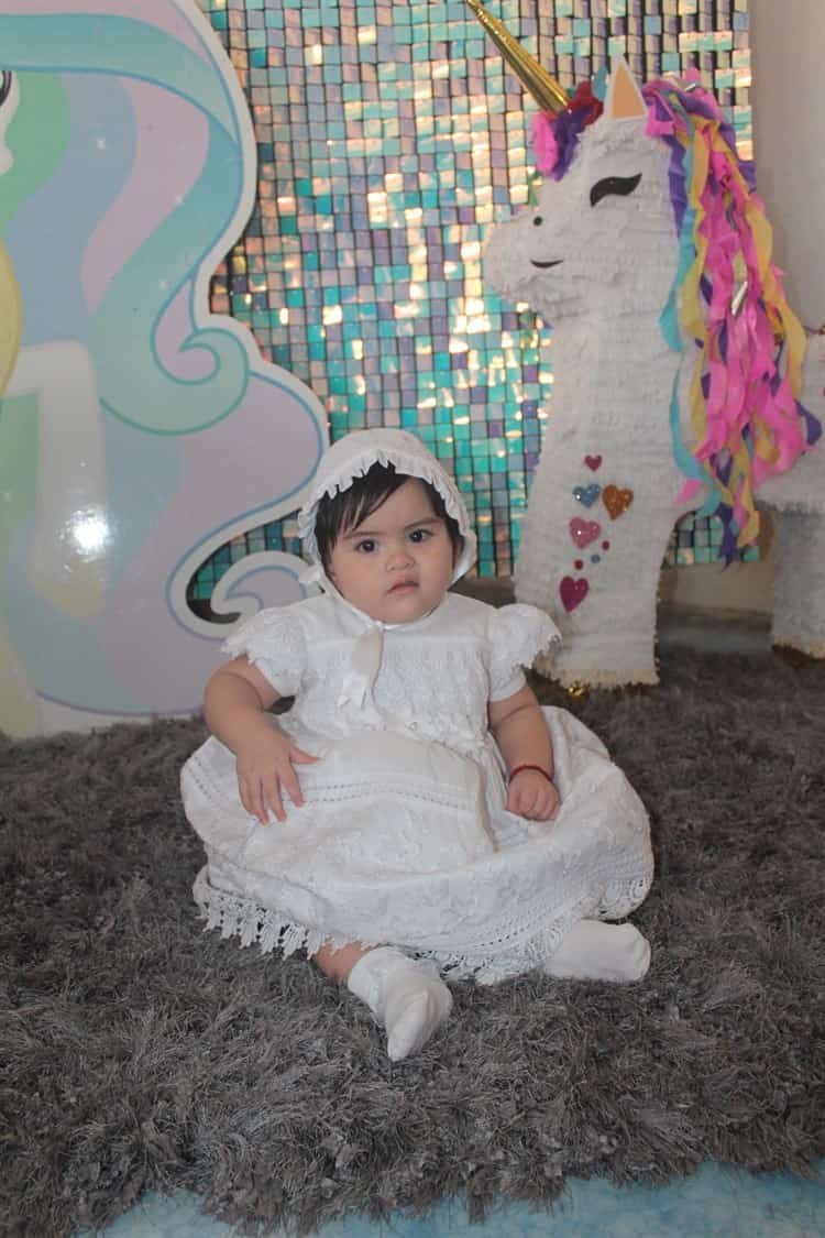 Camila Guadalupe cumple su primer añito de vida