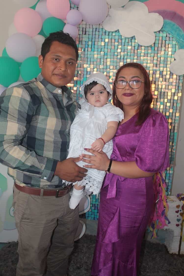 Camila Guadalupe cumple su primer añito de vida