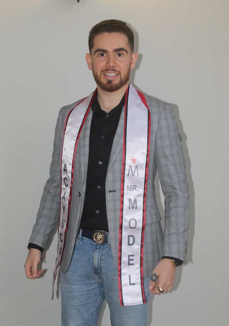 Presentan participantes de certamen Mr. Model Veracruz 2023