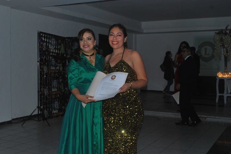 Integrantes del Colegio de Abogados de Veracruz disfrutan cena decembrina