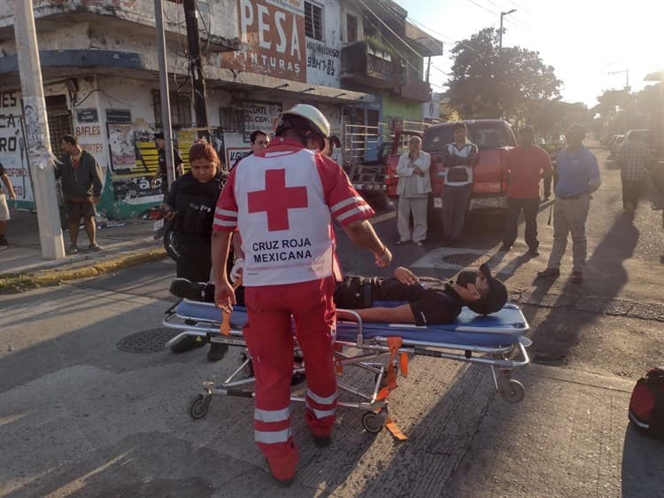 Camioneta atropella a motociclista sobre avenida en Veracruz(+Video)